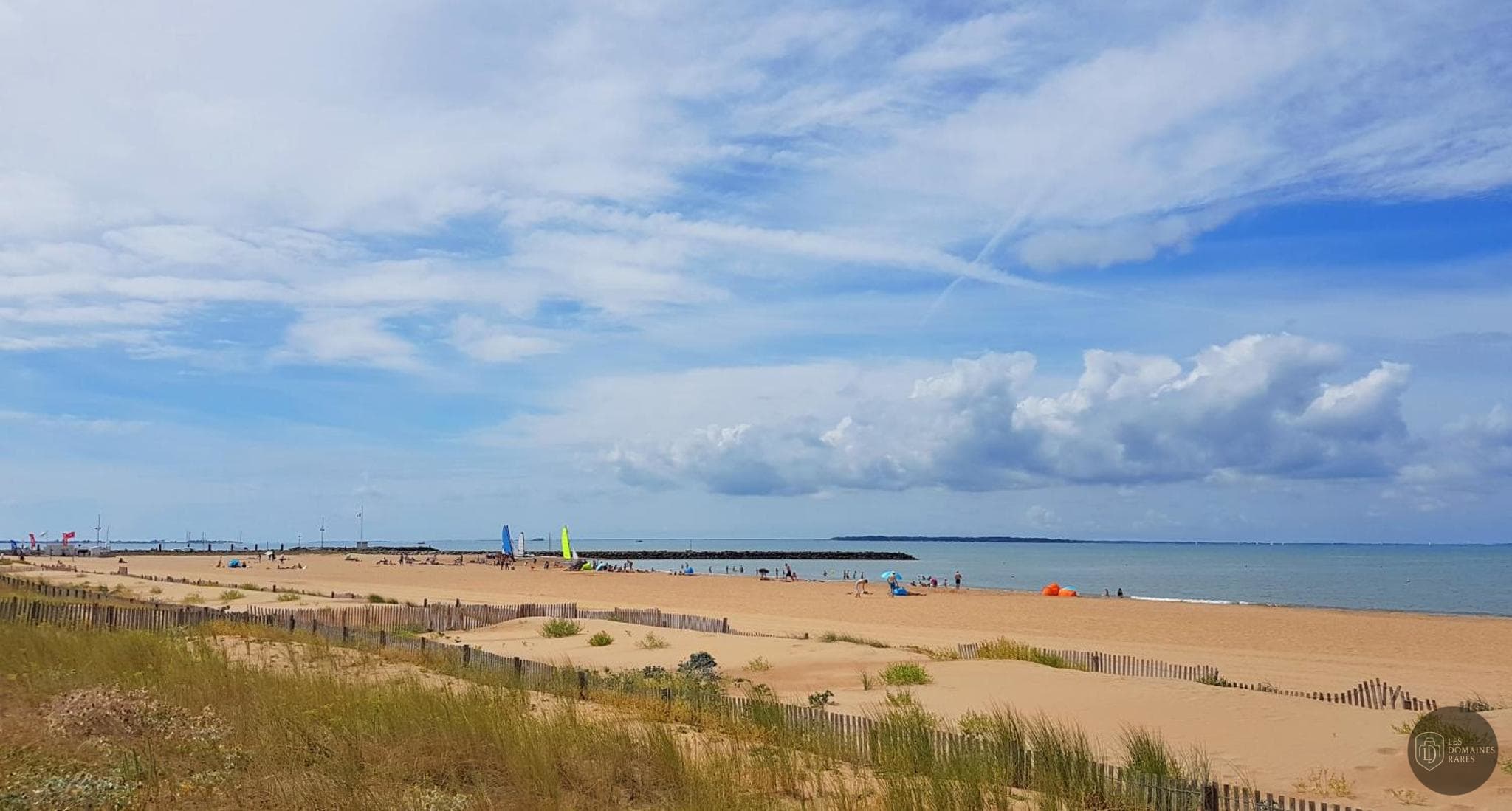 Vue extérieure de l'hôtel Hôtel d'Orbigny en Nouvelle-Aquitaine