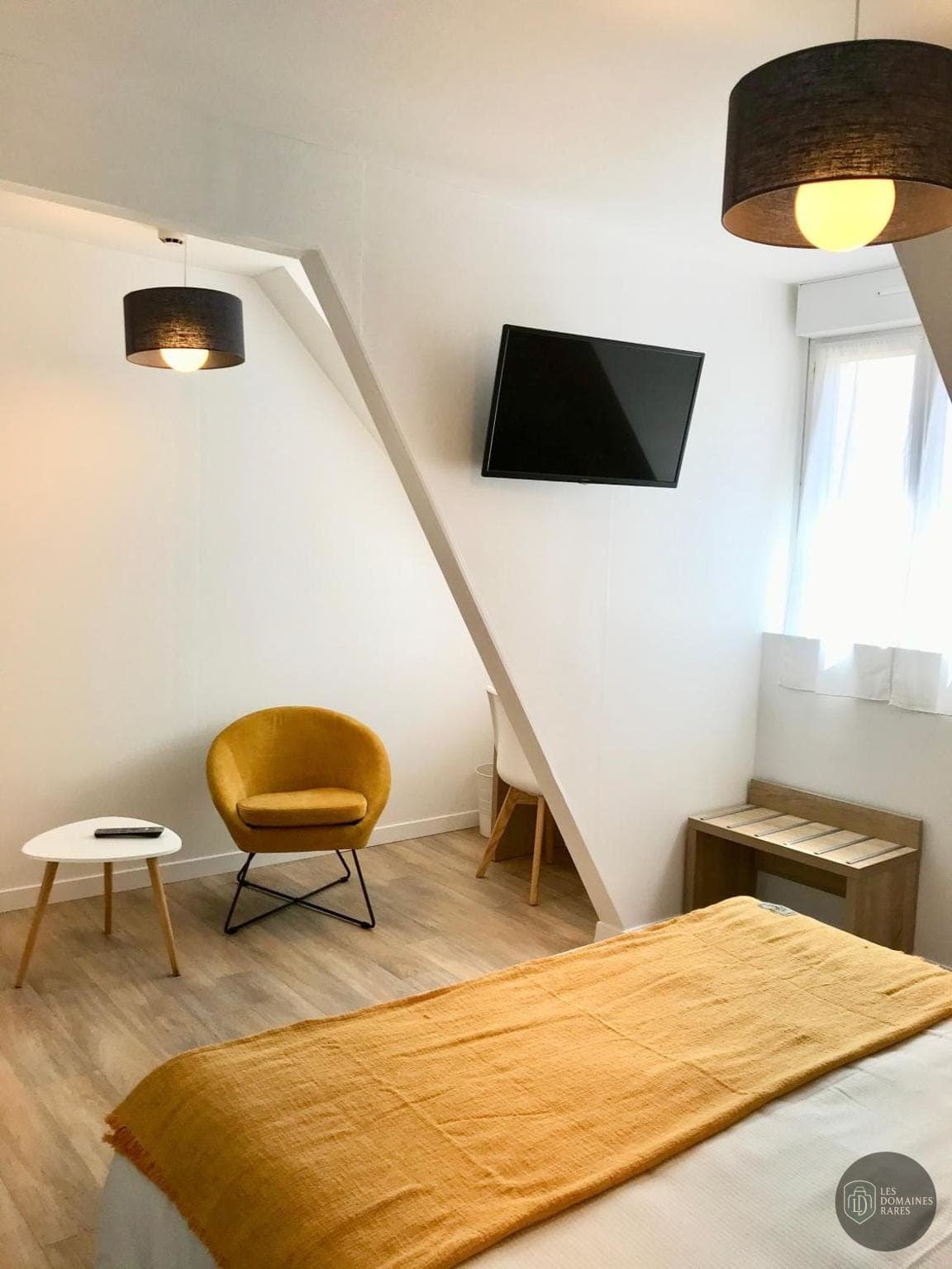 Vue extérieure de l'hôtel Hôtel d'Orbigny en Nouvelle-Aquitaine