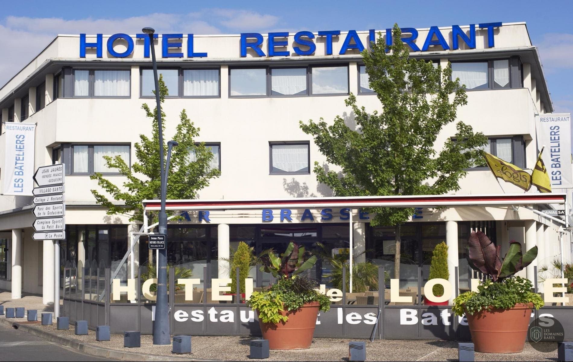 Vue extérieure de l'hôtel Hôtel de Loire à Trélazé en Pays de la Loire