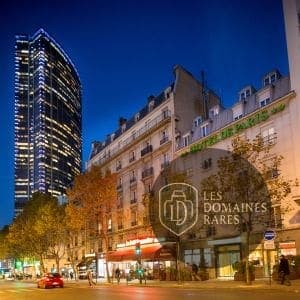 Façade de l'hôtel de Paris, nuit