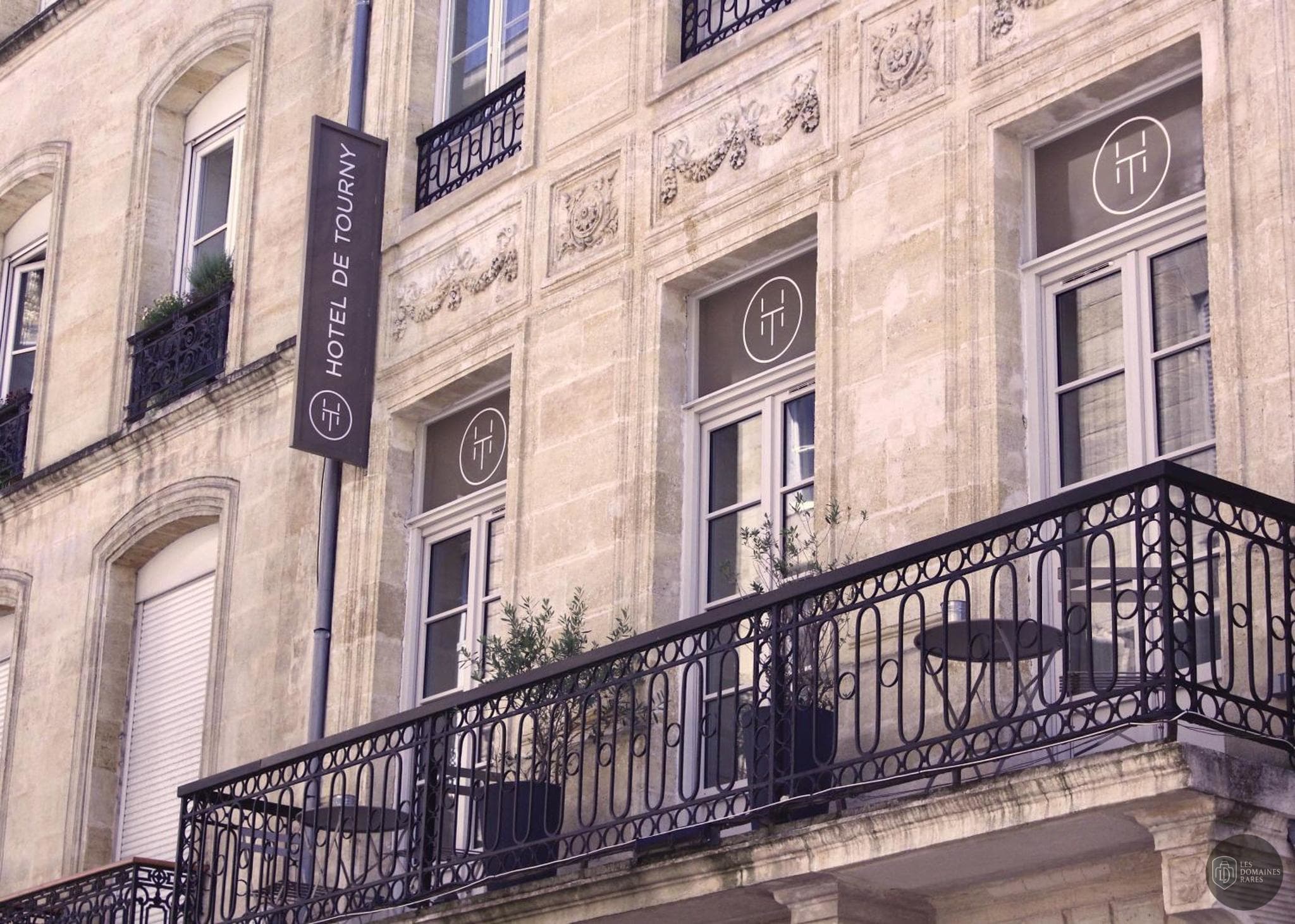 Vue extérieure de l'hôtel Hôtel de Tourny en Nouvelle-Aquitaine