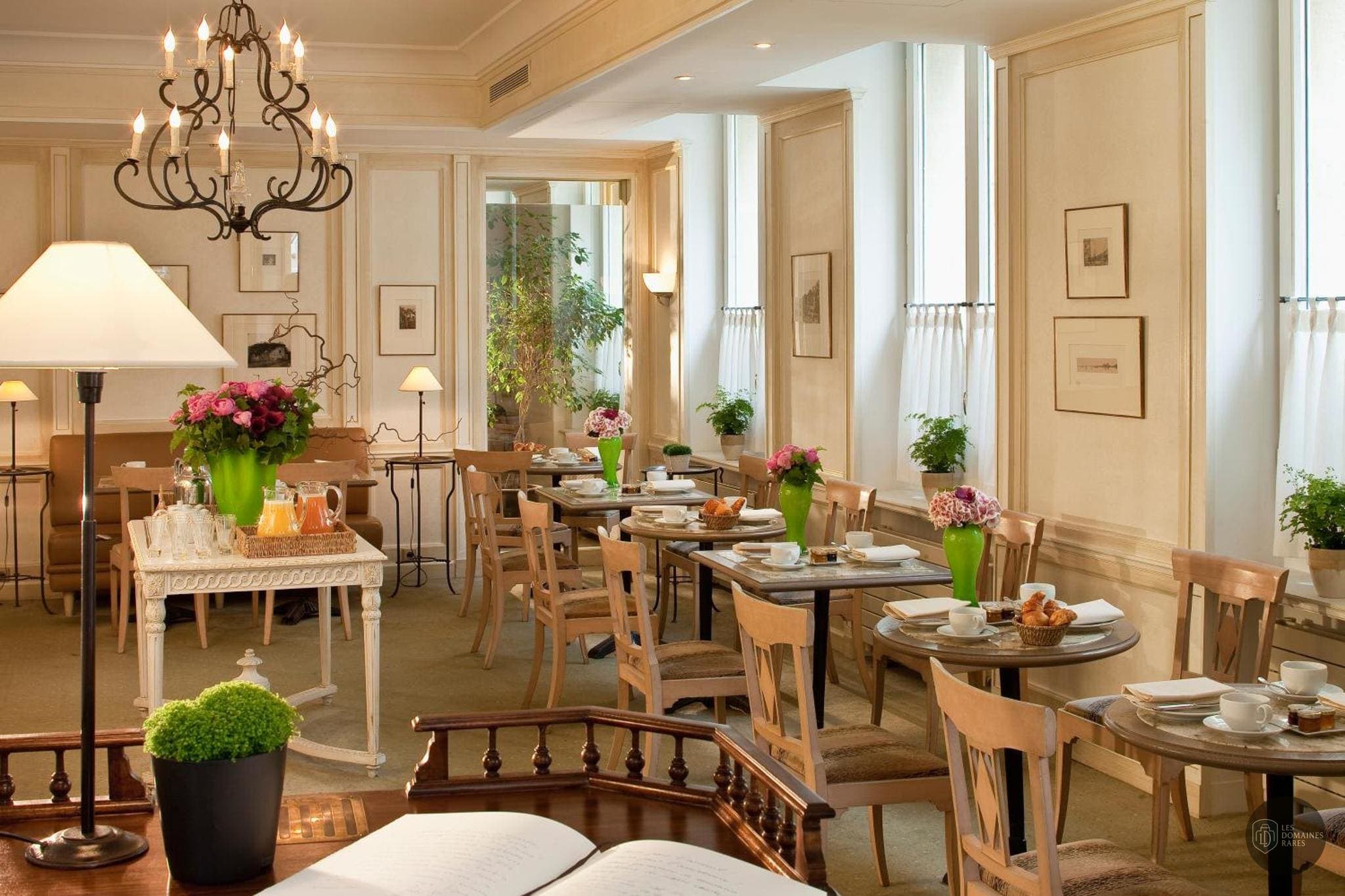 Restaurant de l'hôtel Hôtel de l'Arcade à Paris en Île-de-France