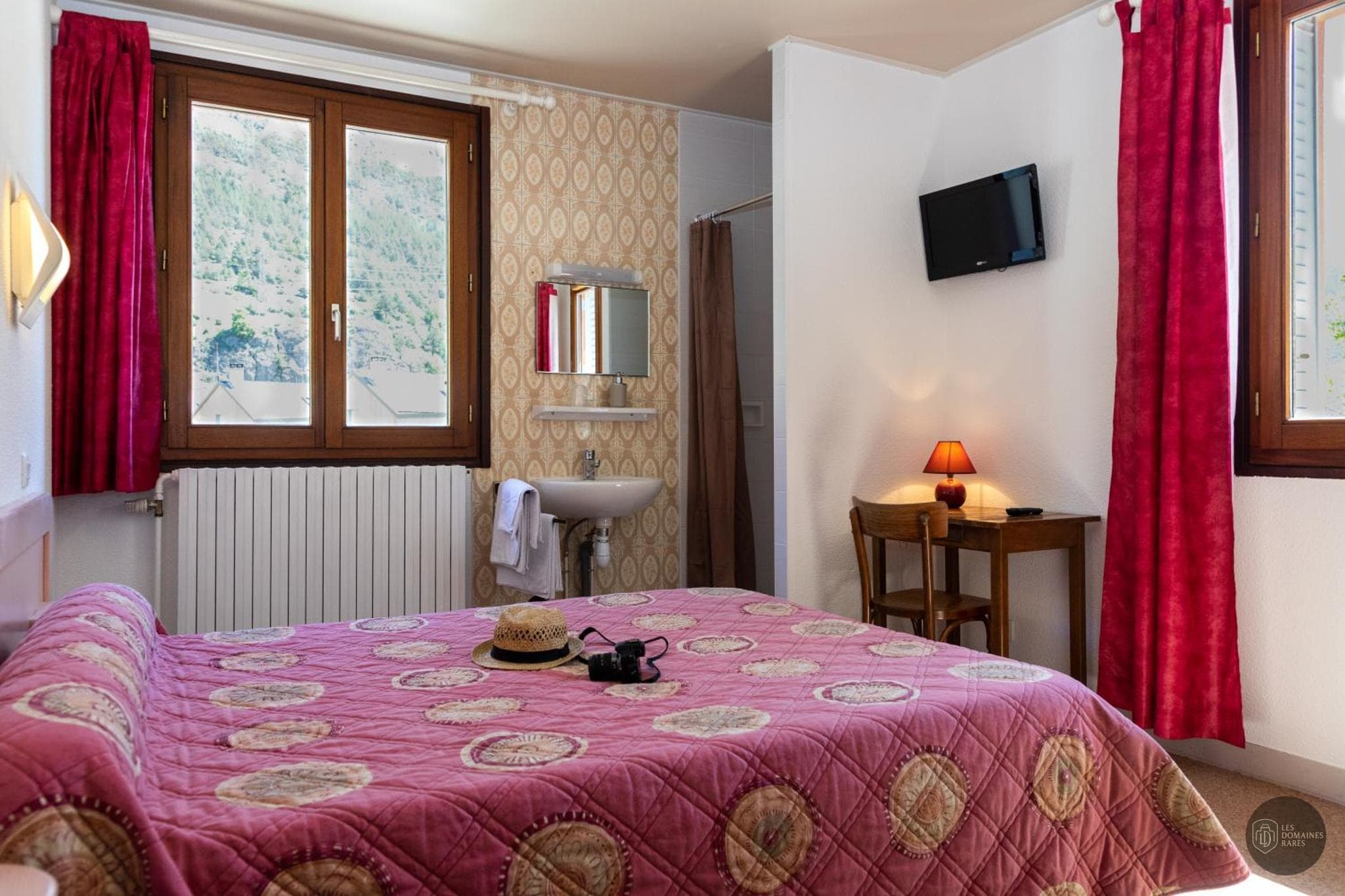Chambre de l'hôtel Hôtel de la Mairie à Embrun en Provence-Alpes-Côte d'Azur