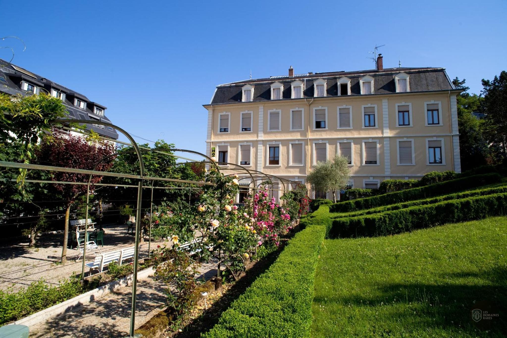 Vue extérieure de l'hôtel Hôtel des Eaux en Auvergne-Rhône-Alpes