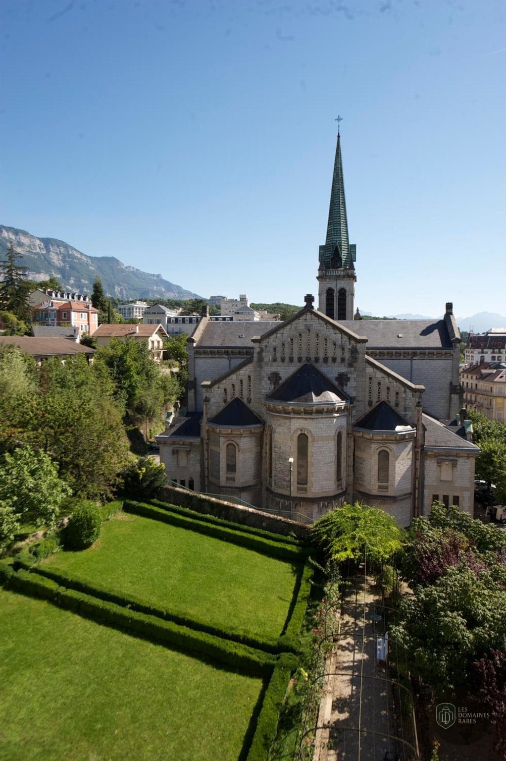 Vue extérieure de l'hôtel Hôtel des Eaux en Auvergne-Rhône-Alpes
