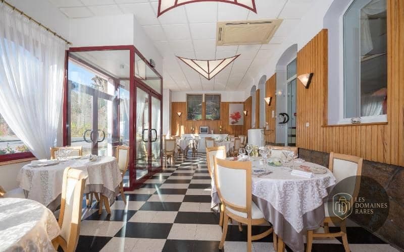 Restaurant de l'hôtel Hôtel des Lacs en Île-de-France