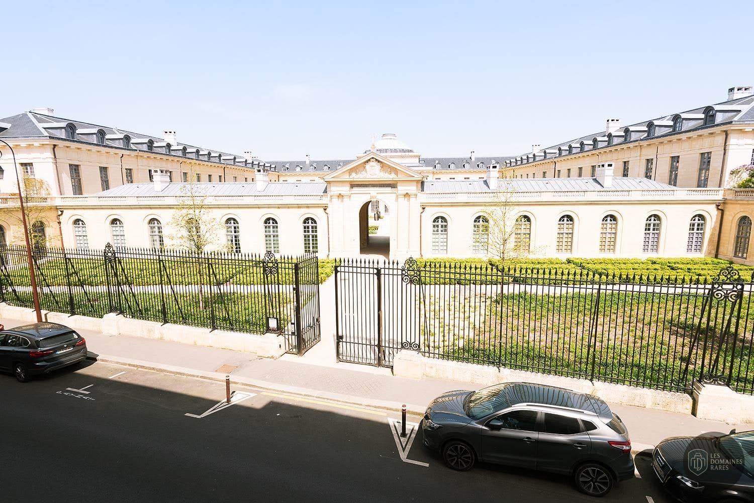 Hôtel des Lys — Extérieur