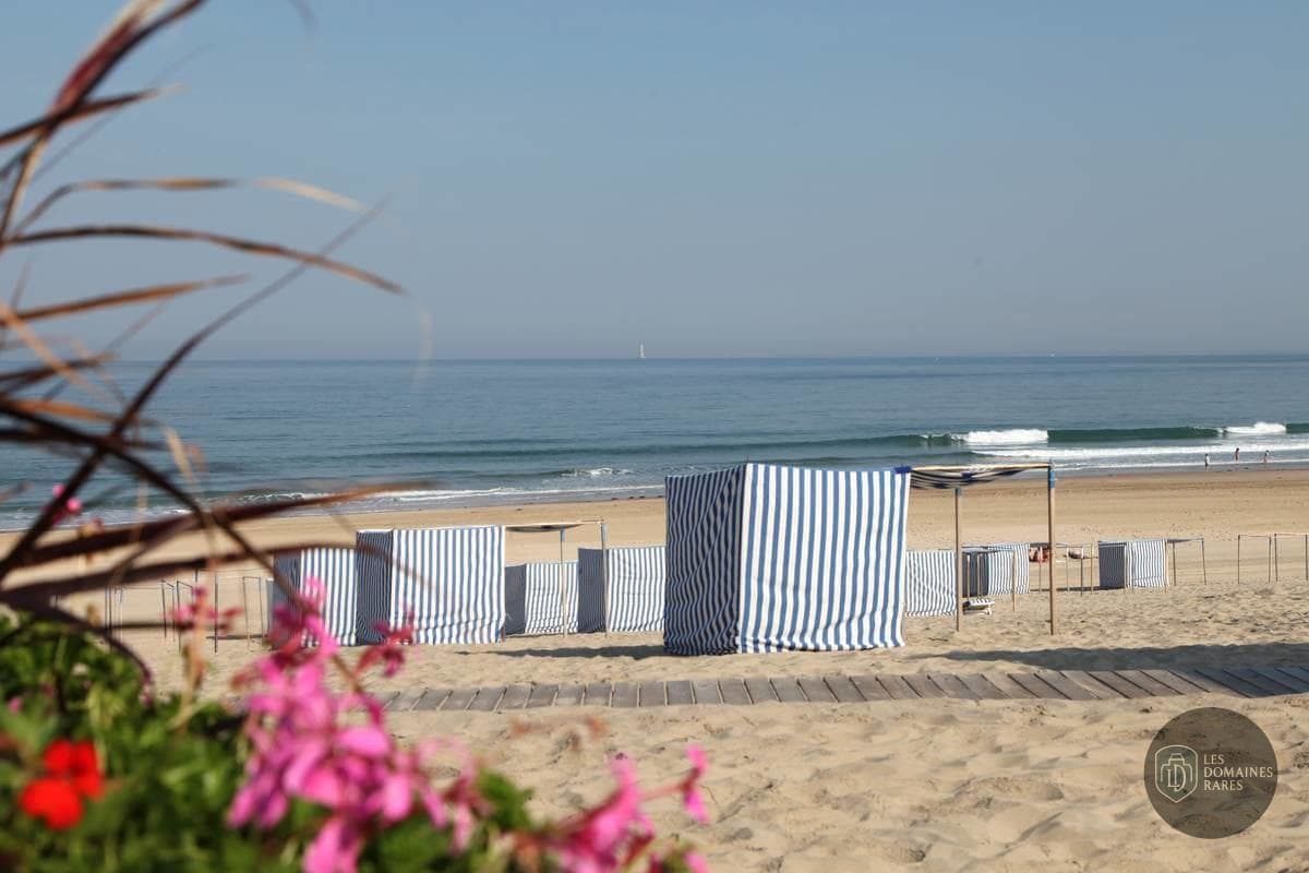 Plage à Soulac-sur-Mer, cabines de plage
