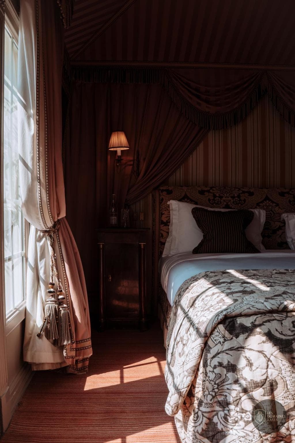 Chambre de l'hôtel Hôtel l'Esplan en Auvergne-Rhône-Alpes - séminaire saint-paul-trois-châteaux, france