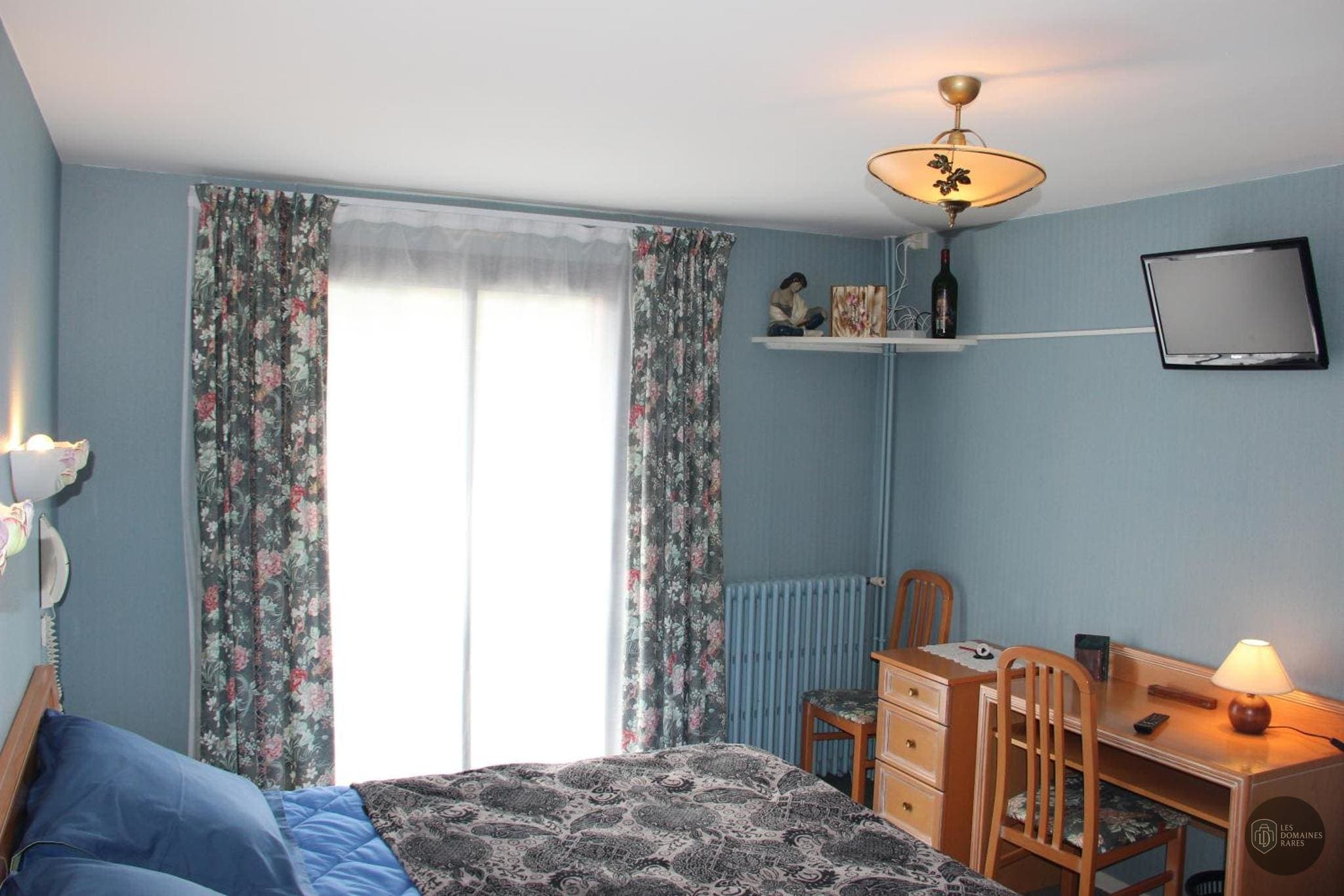 Chambre de l'hôtel Hôtel le Catala à Beaudéan en Occitanie - séminaire beaudéan france coordonnées gps latitude : 43.02856