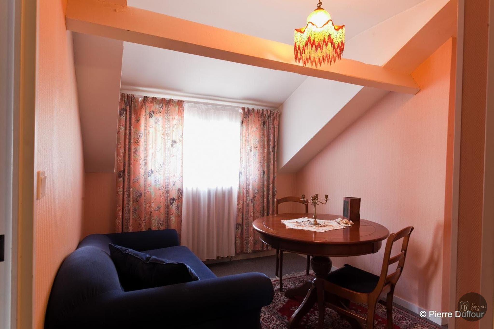 Espace intérieur de l'hôtel Hôtel le Catala à Beaudéan en Occitanie