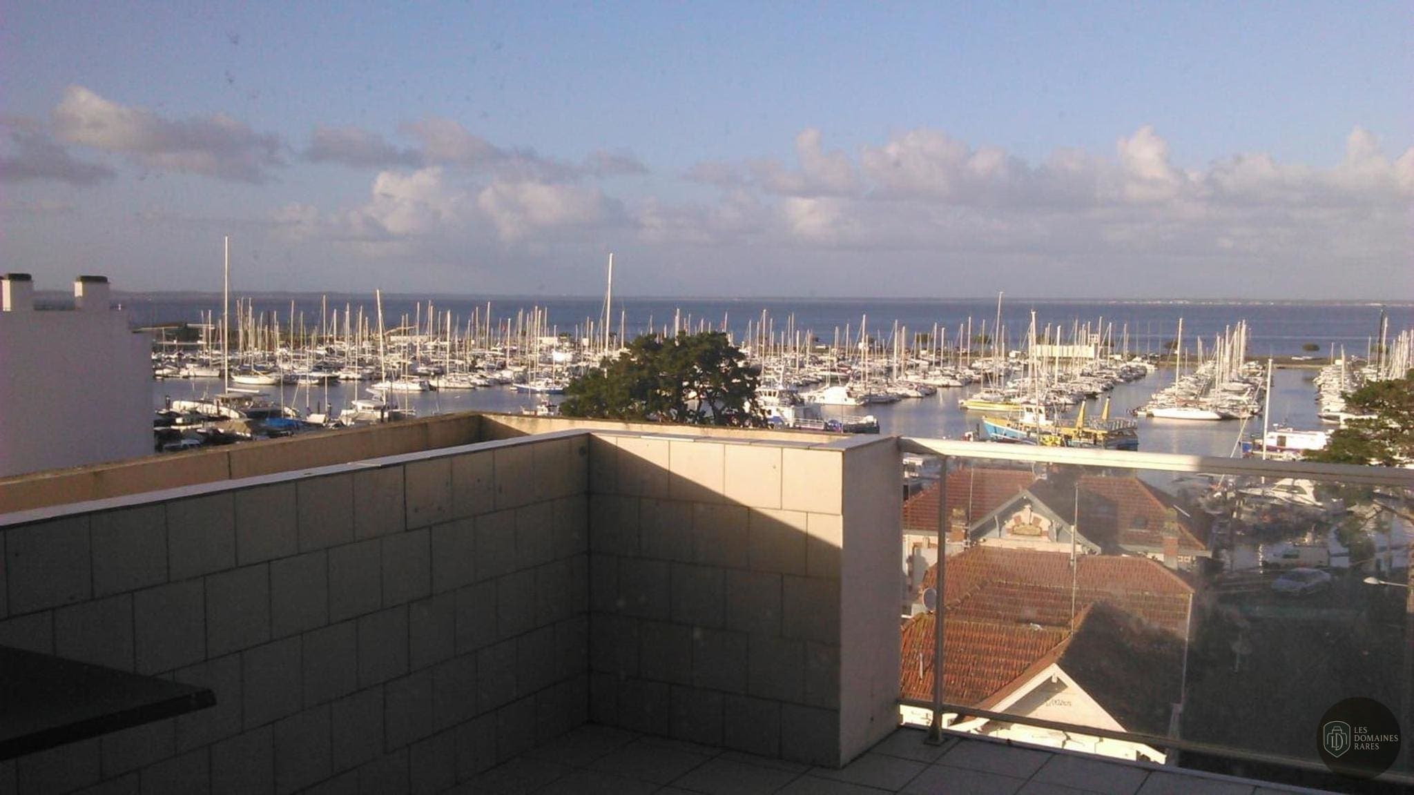 Vue extérieure de l'hôtel Hôtel le Nautic à Arcachon en Nouvelle-Aquitaine
