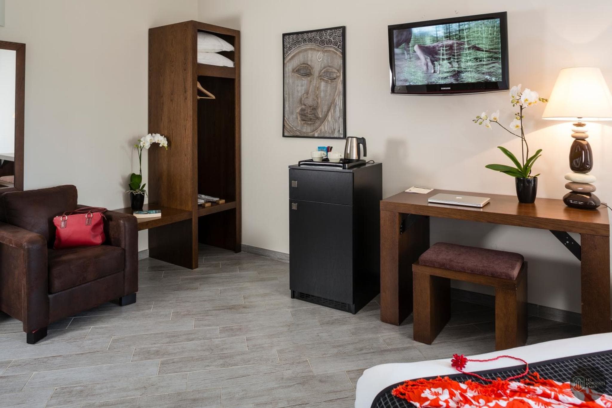 Vue extérieure de l'hôtel Hôtel le Ya'Tis en Occitanie