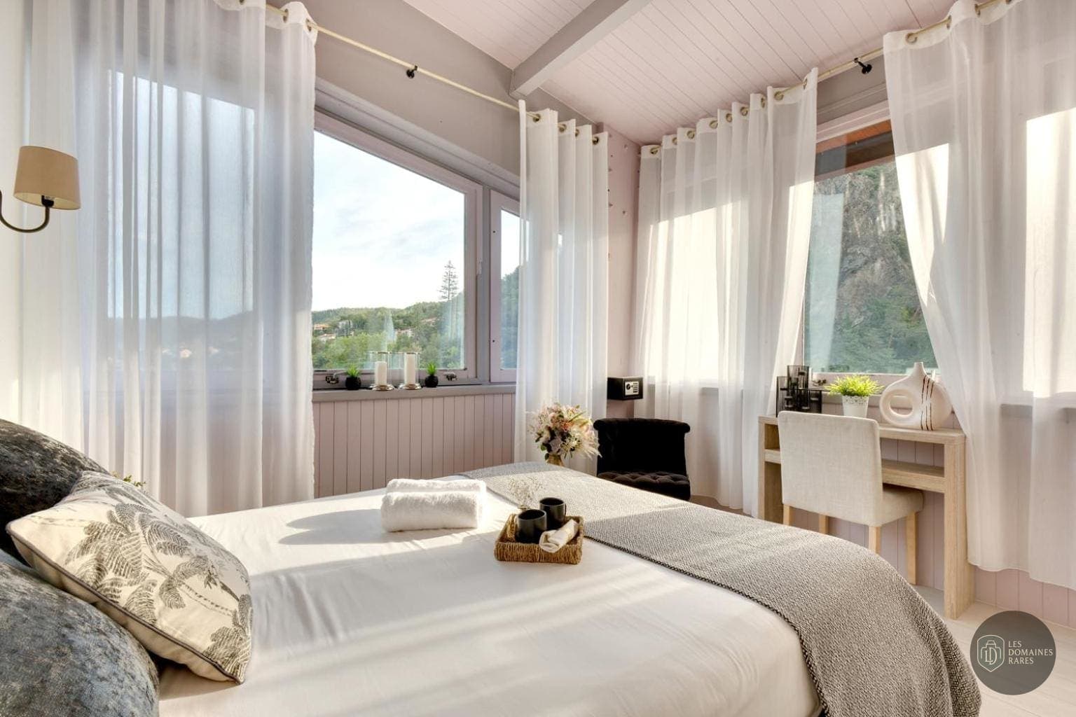 Chambre de l'hôtel Hôtel les 3 Sources à Rochessauve en Auvergne-Rhône-Alpes - séminaire rochessauve
