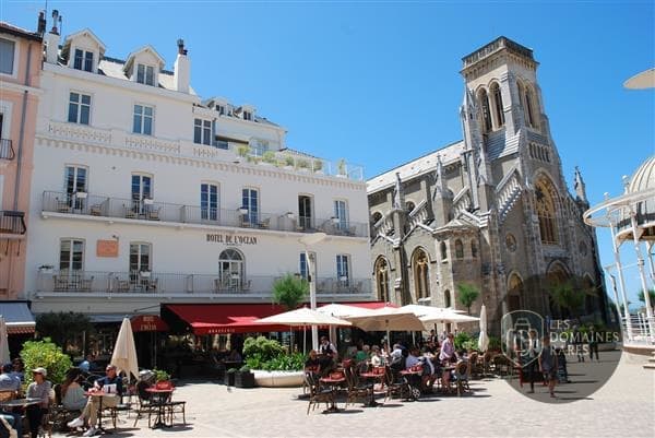 Vue extérieure du lieu Halle d'Iraty à Biarritz en Nouvelle-Aquitaine