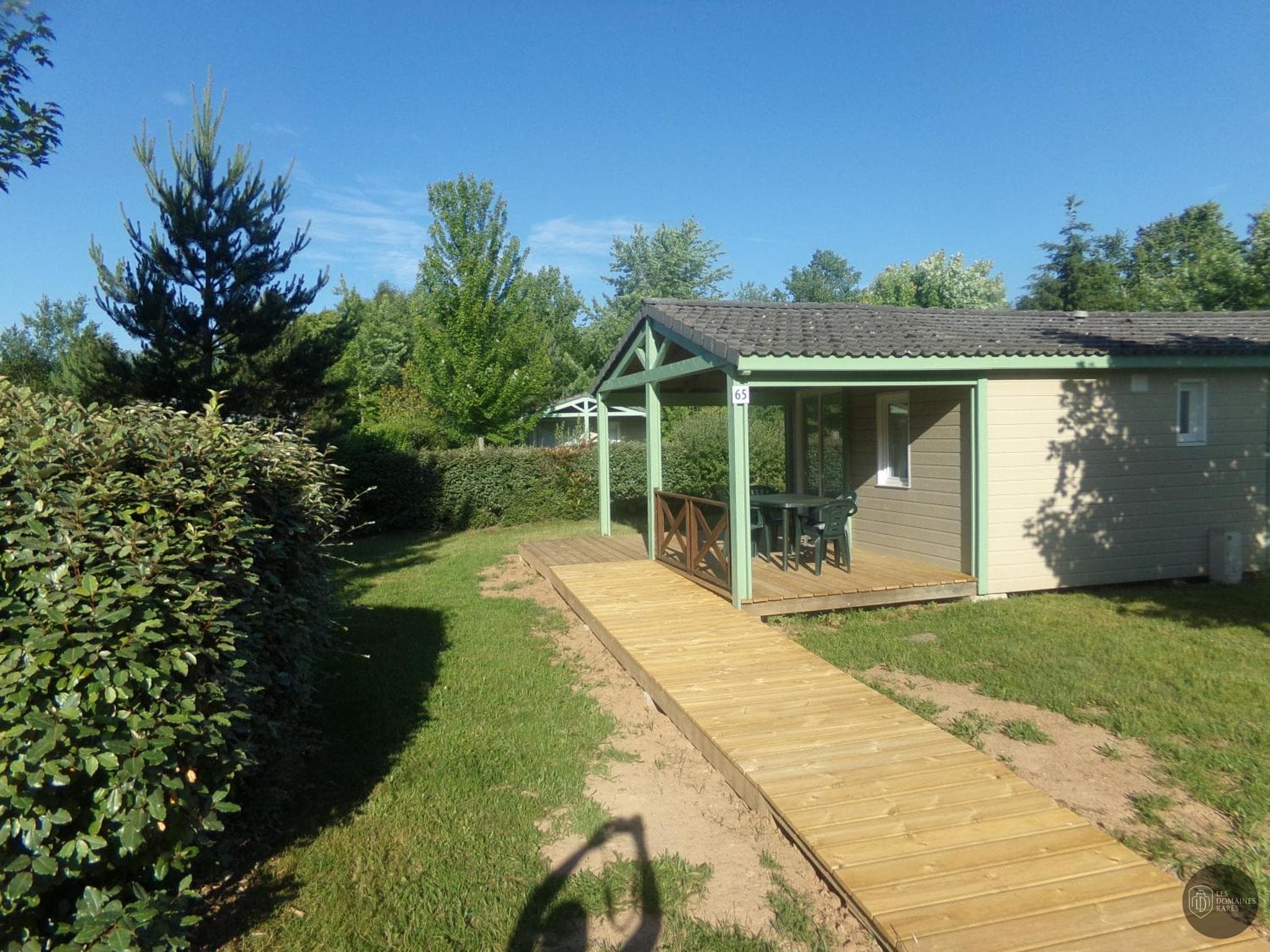 Vue extérieure du lieu Hameaux de Miel à Beynat en Nouvelle-Aquitaine