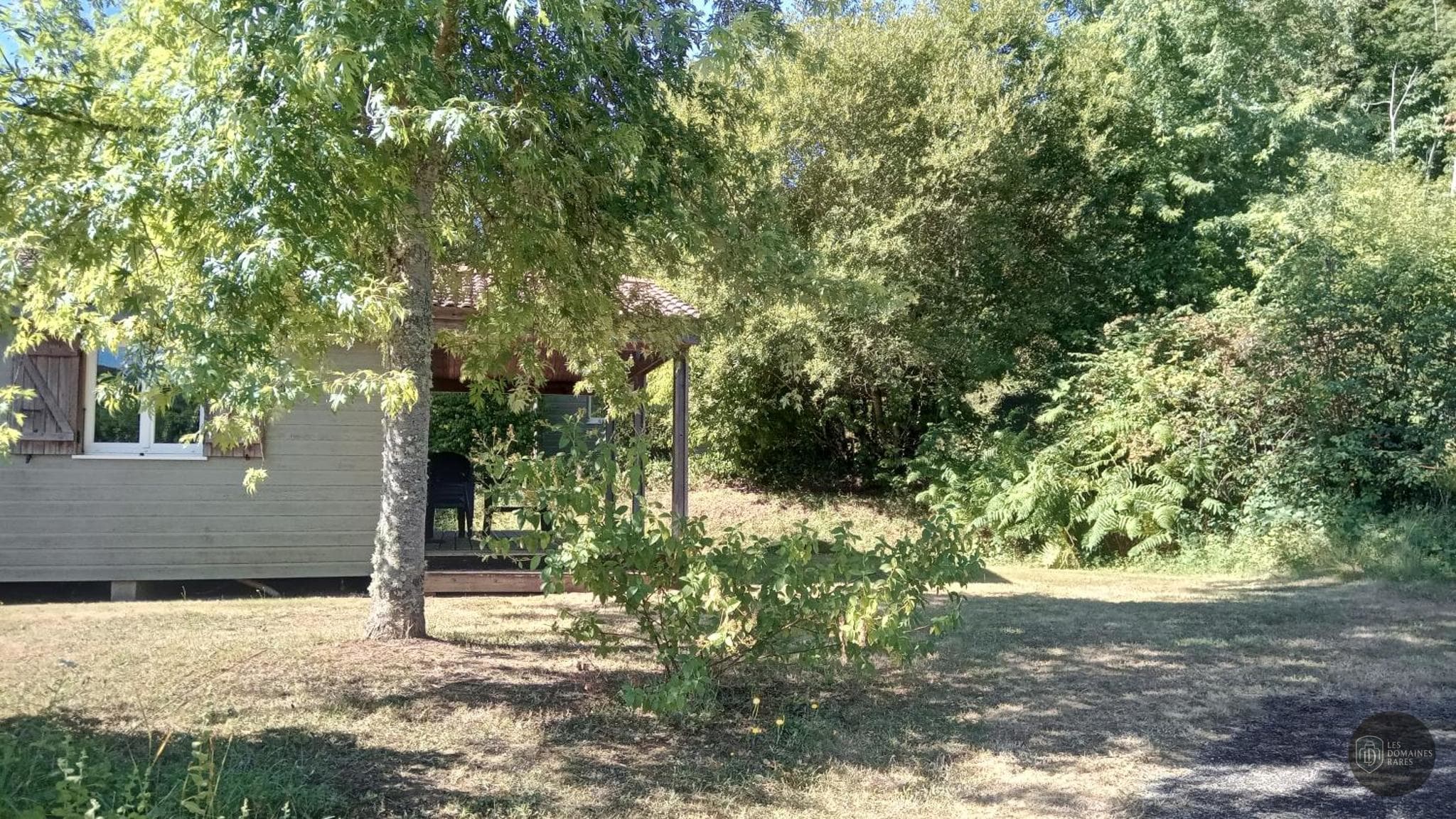 Vue extérieure du château Hameaux de Pomette à Marminiac en Occitanie