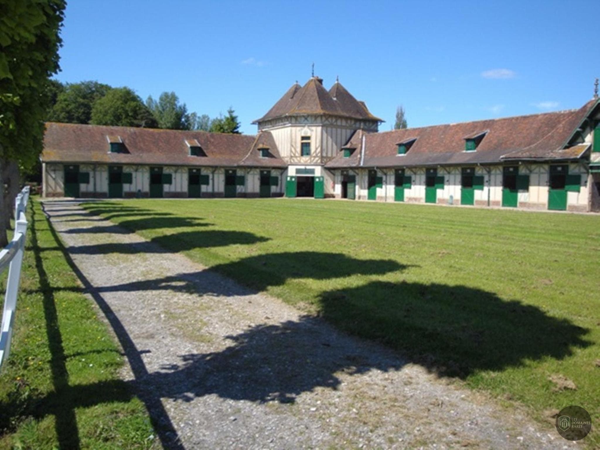 Haras de Chambly — Extérieur