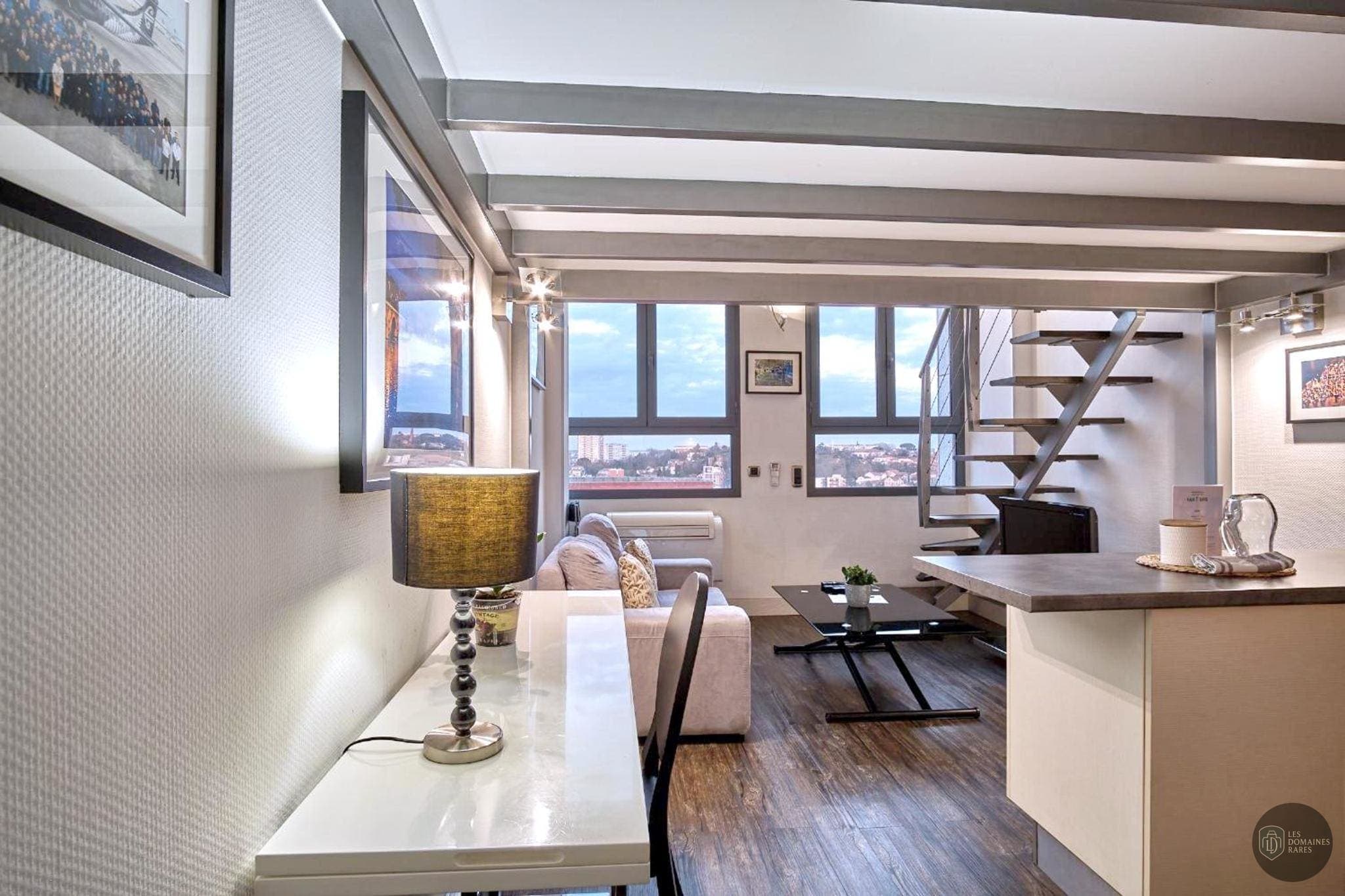 Vue extérieure du lieu Haut Lofts à Toulouse en Occitanie