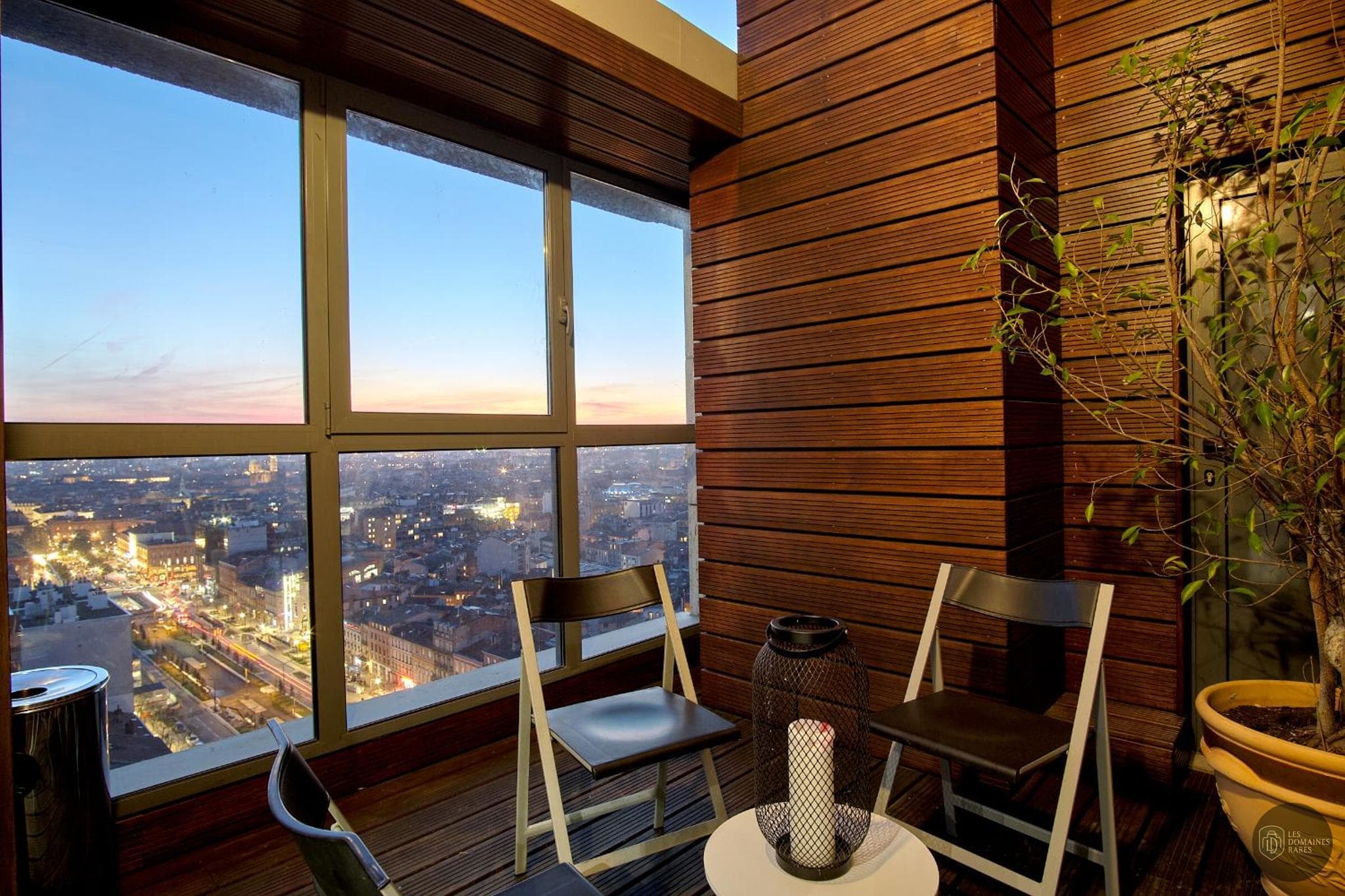 Vue extérieure du lieu Haut Lofts à Toulouse en Occitanie