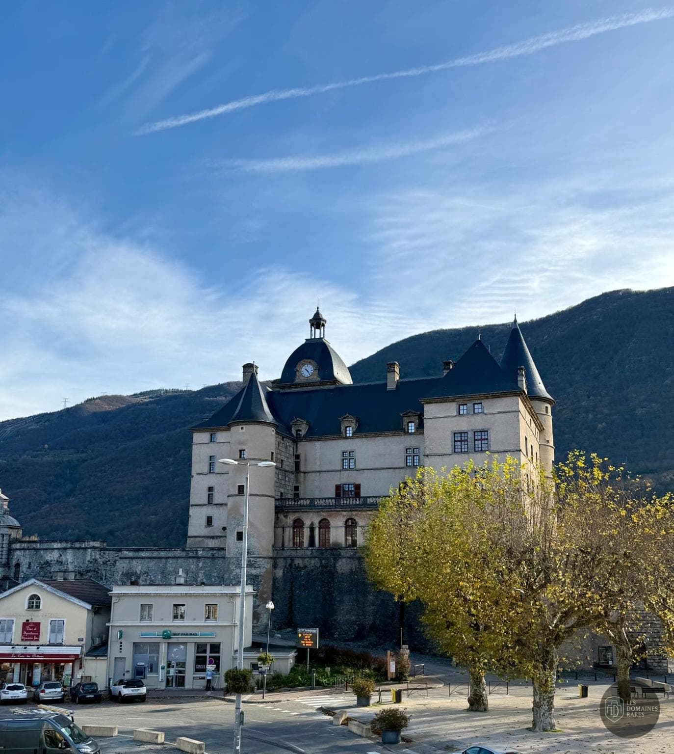 Vue du château Hauterives Le Chateau en Auvergne-Rhône-Alpes