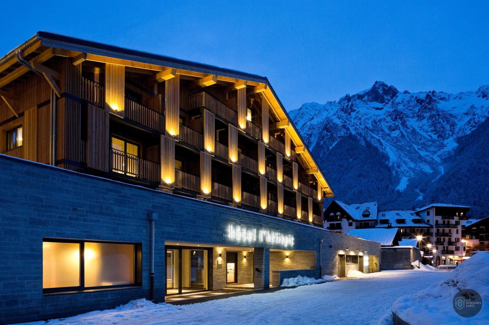Vue extérieure de l'hôtel Heliopic Hotel  Spa à Chamonix en Auvergne-Rhône-Alpes