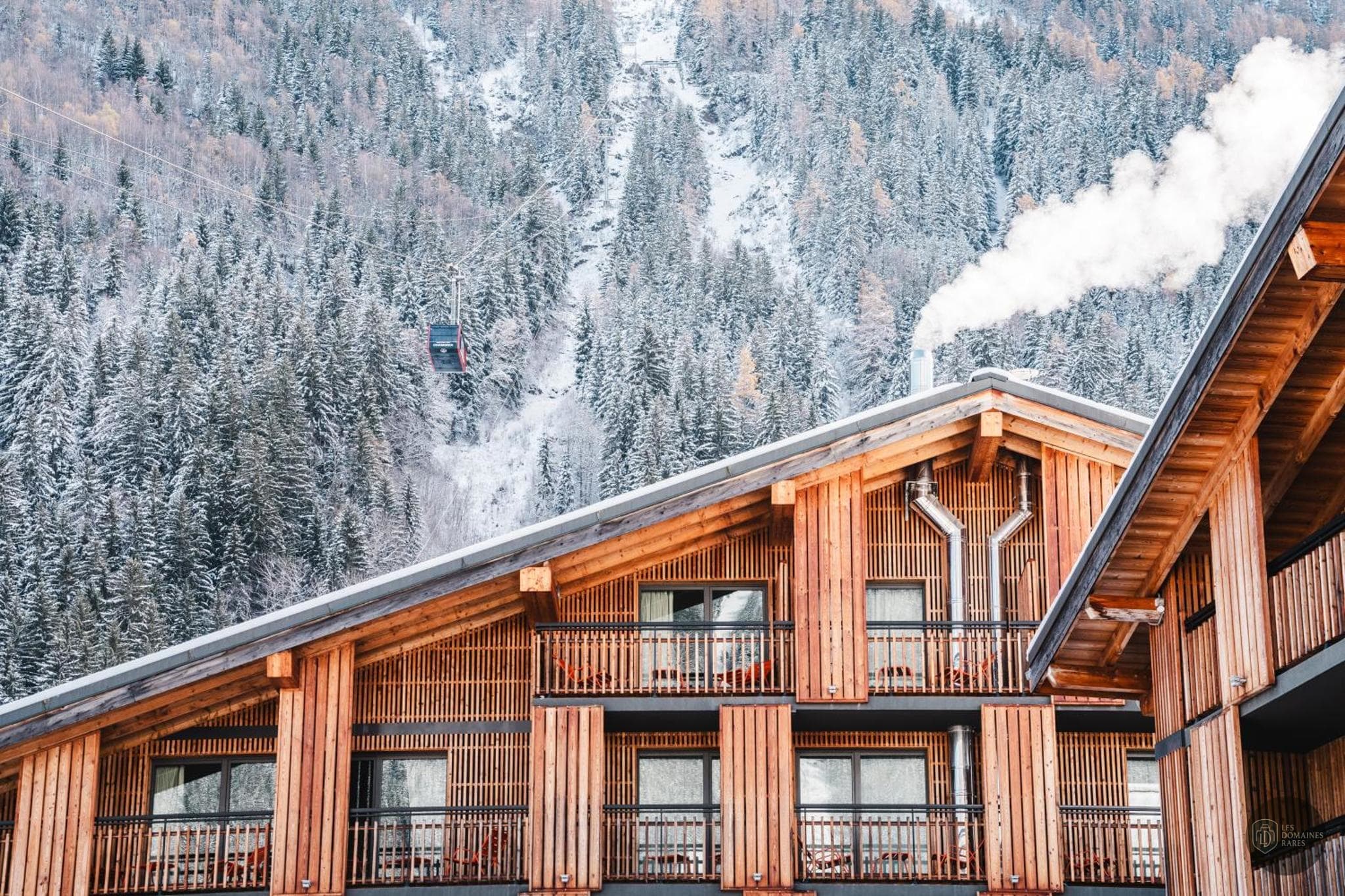 Vue extérieure de l'hôtel Heliopic Hotel  Spa à Chamonix en Auvergne-Rhône-Alpes