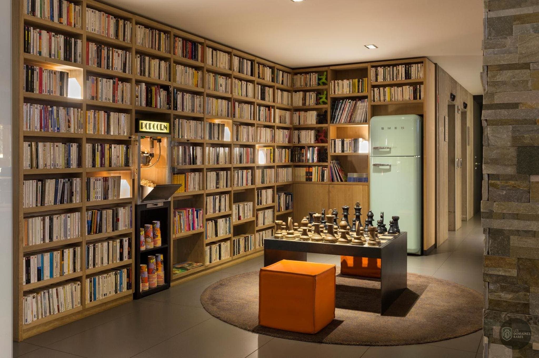 Espace intérieur de l'hôtel Heliopic Hotel  Spa à Chamonix en Auvergne-Rhône-Alpes
