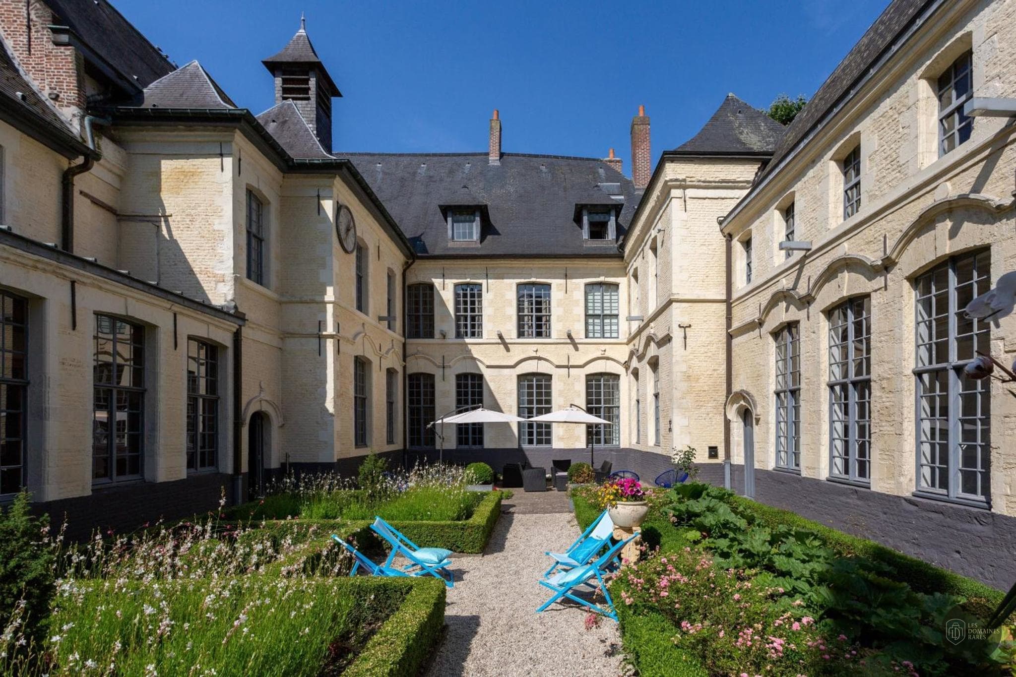 Vue extérieure du lieu Hermitage Gantois à Lille en Hauts-de-France