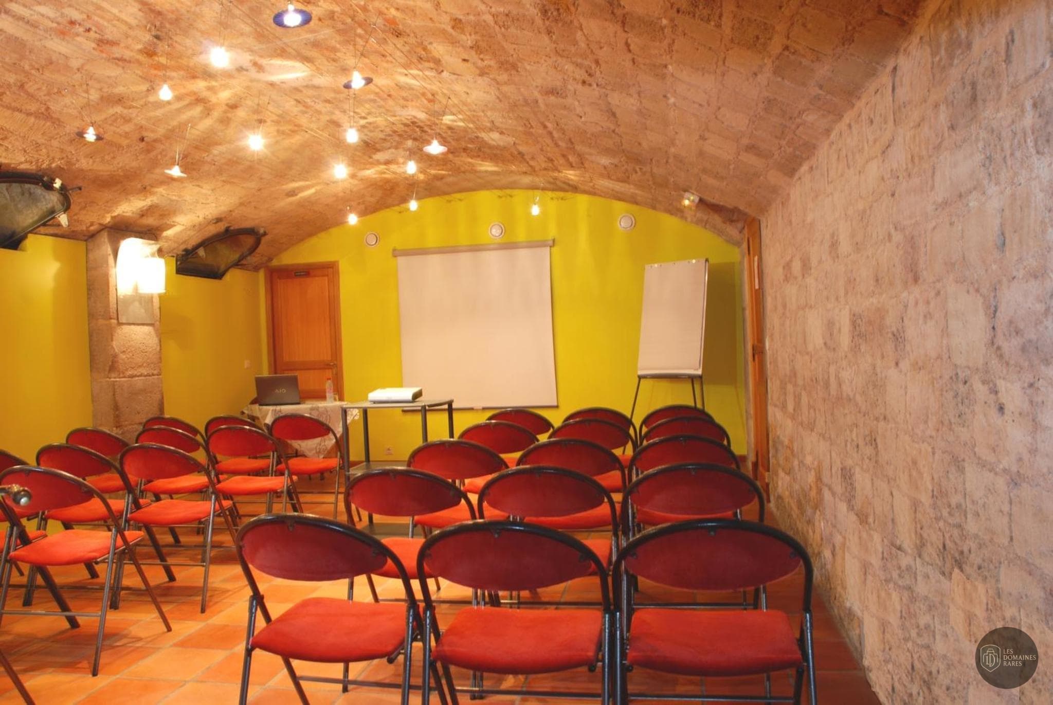 Salle de réunion 1 de l'hôtel Hotel Claret à Paris en Île-de-France