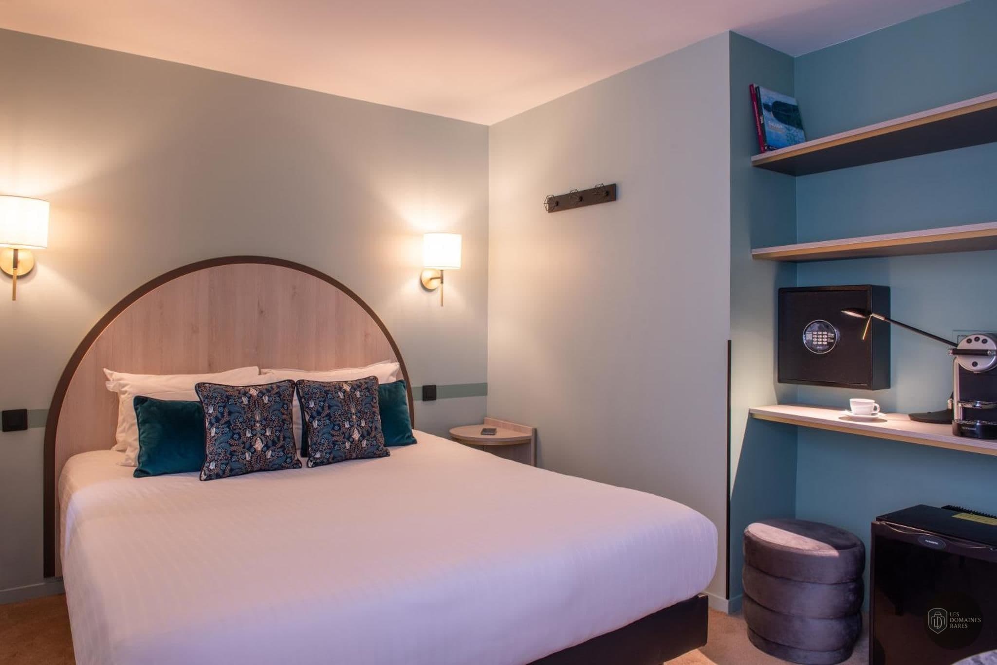 Chambre de l'hôtel Hotel France Albion à Paris en Île-de-France