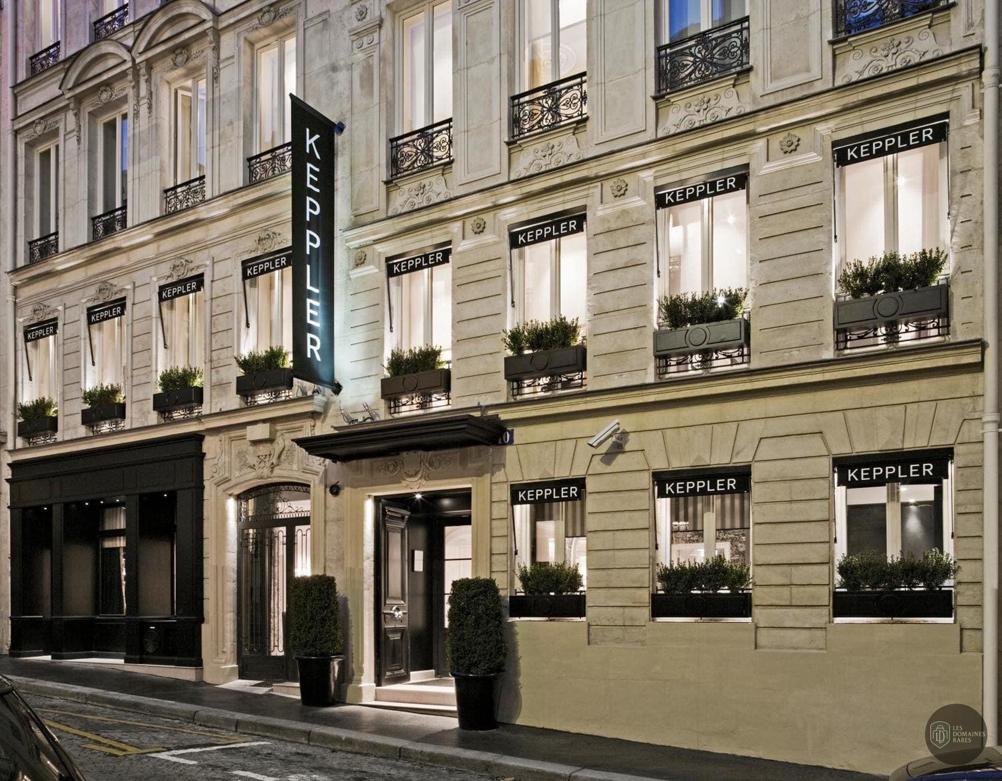 Vue de l'hôtel Hotel Keppler à Paris en Île-de-France