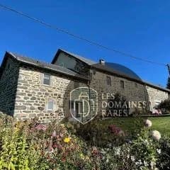 Vue extérieure de l'hôtel Hotel La Decouverte à Les en Auvergne-Rhône-Alpes