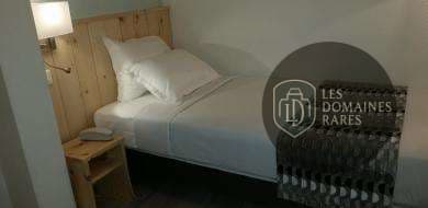 Chambre de l'hôtel Hotel Le Compostelle en Nouvelle-Aquitaine - séminaire dordogne