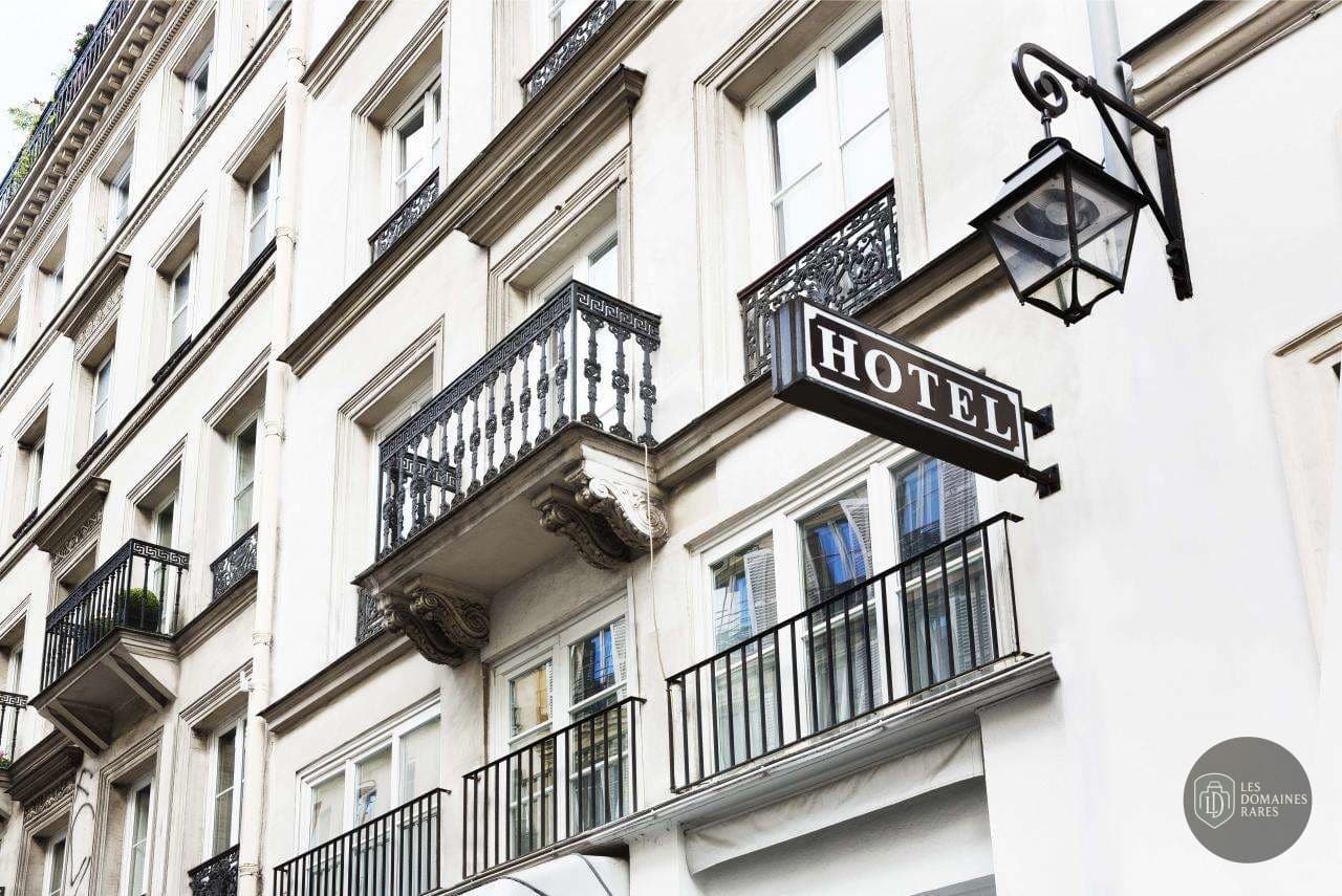 Vue extérieure de l'hôtel Hotel Le Compostelle en Nouvelle-Aquitaine