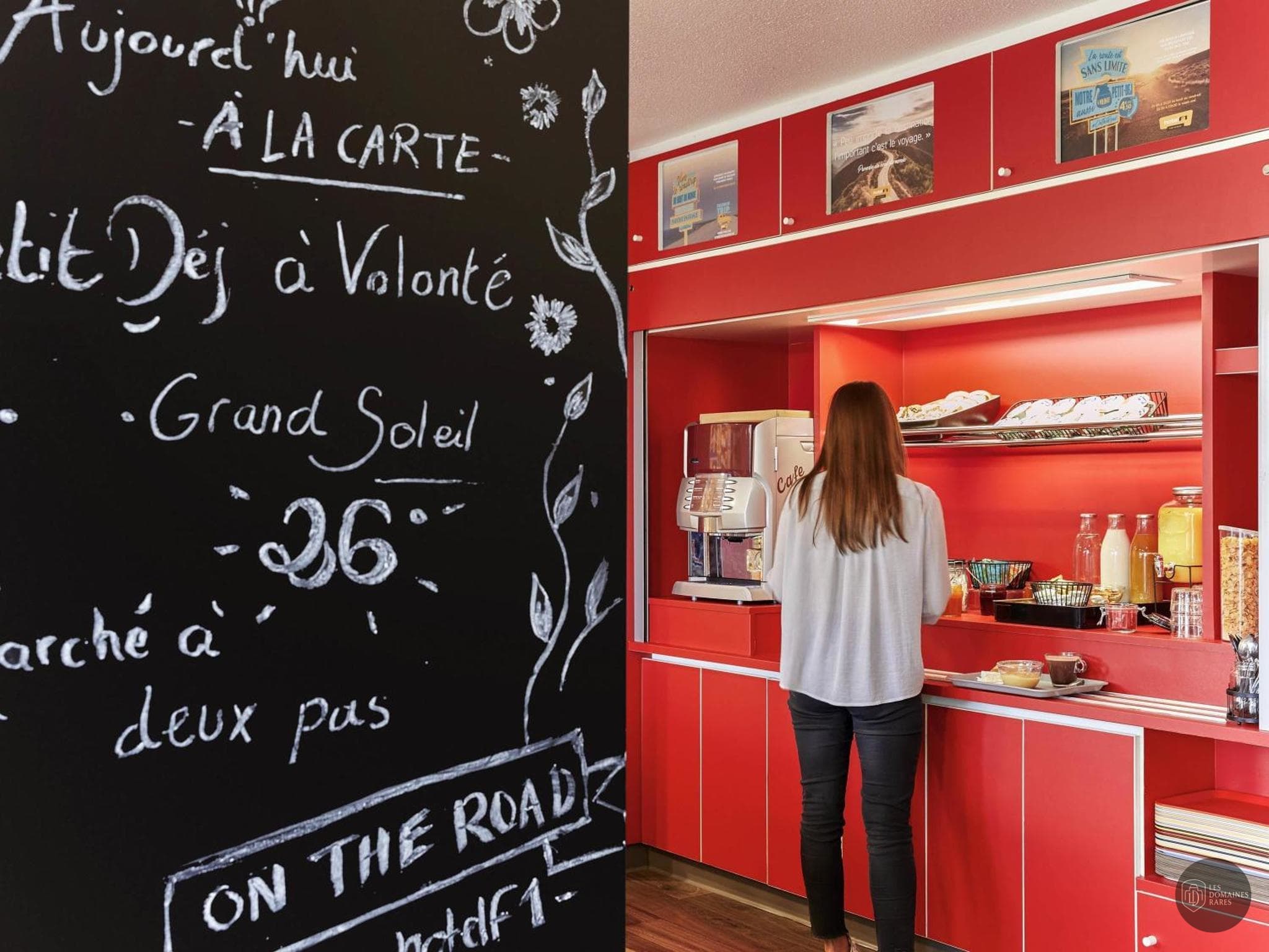 Vue extérieure de l'hôtel Hotel Louis 2 à Paris en Île-de-France