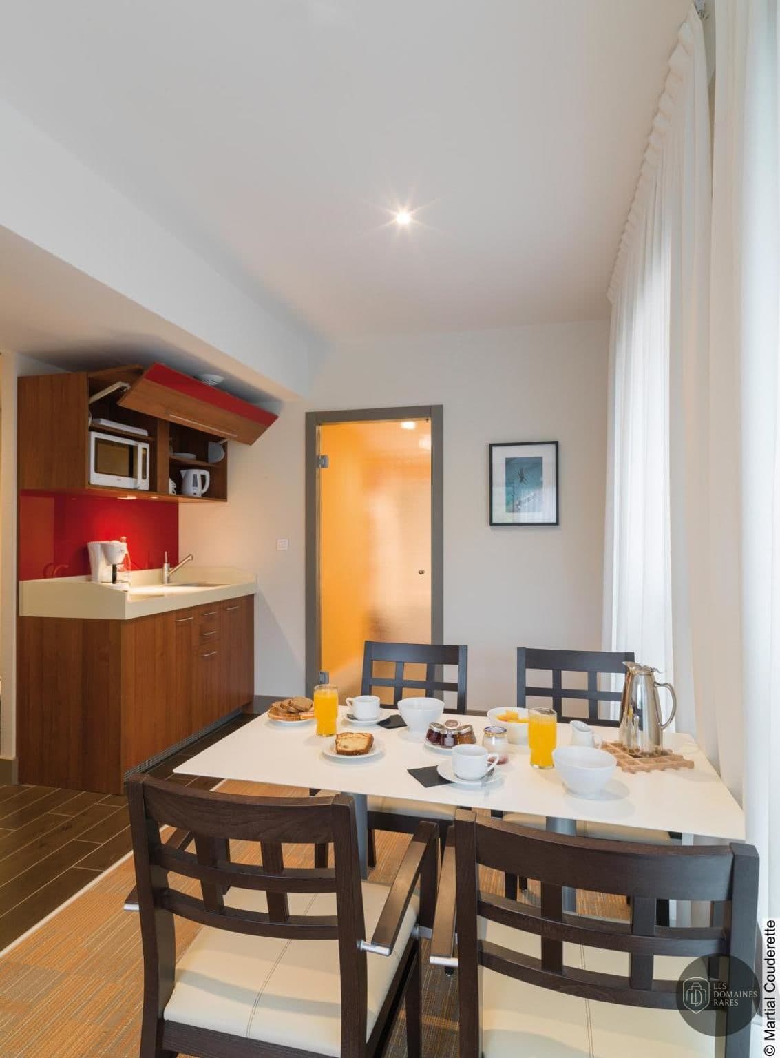 Restaurant de l'hôtel Hotel Lyon Metropole en Auvergne-Rhône-Alpes
