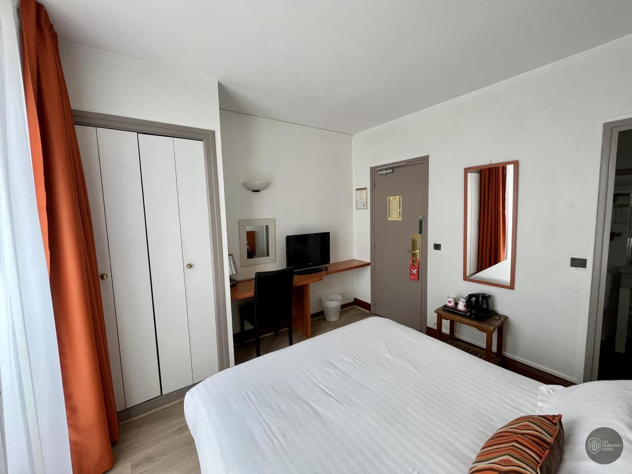 Chambre de l'hôtel Hotel Maison Colbert à Paris en Île-de-France