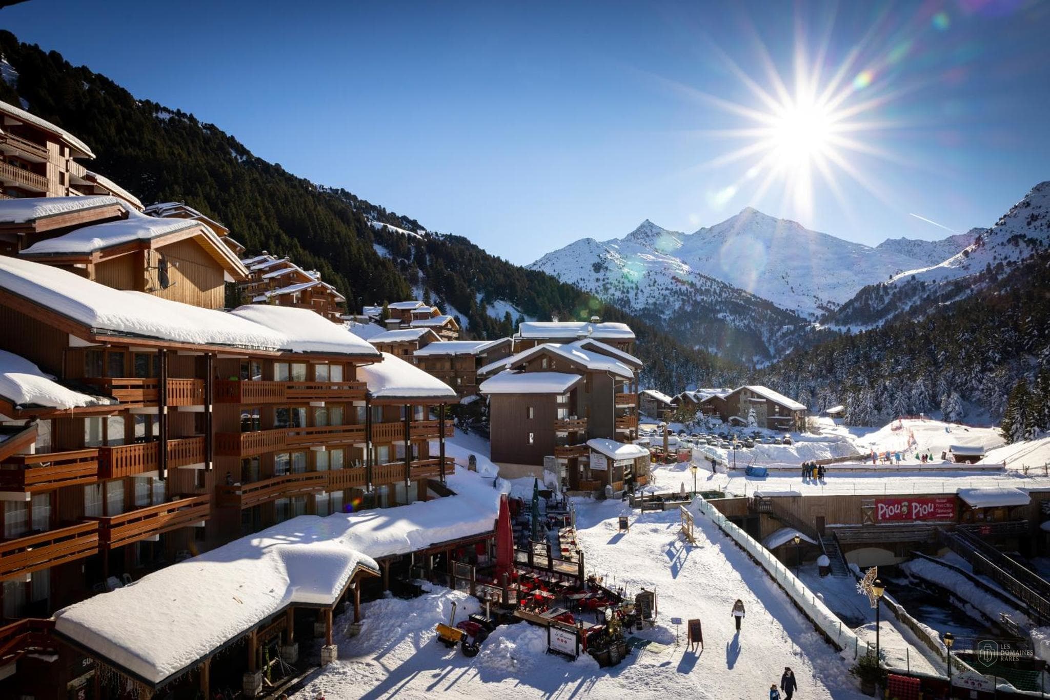 Vue extérieure de l'hôtel Hotel Mont Vallon à Méribel en Auvergne-Rhône-Alpes