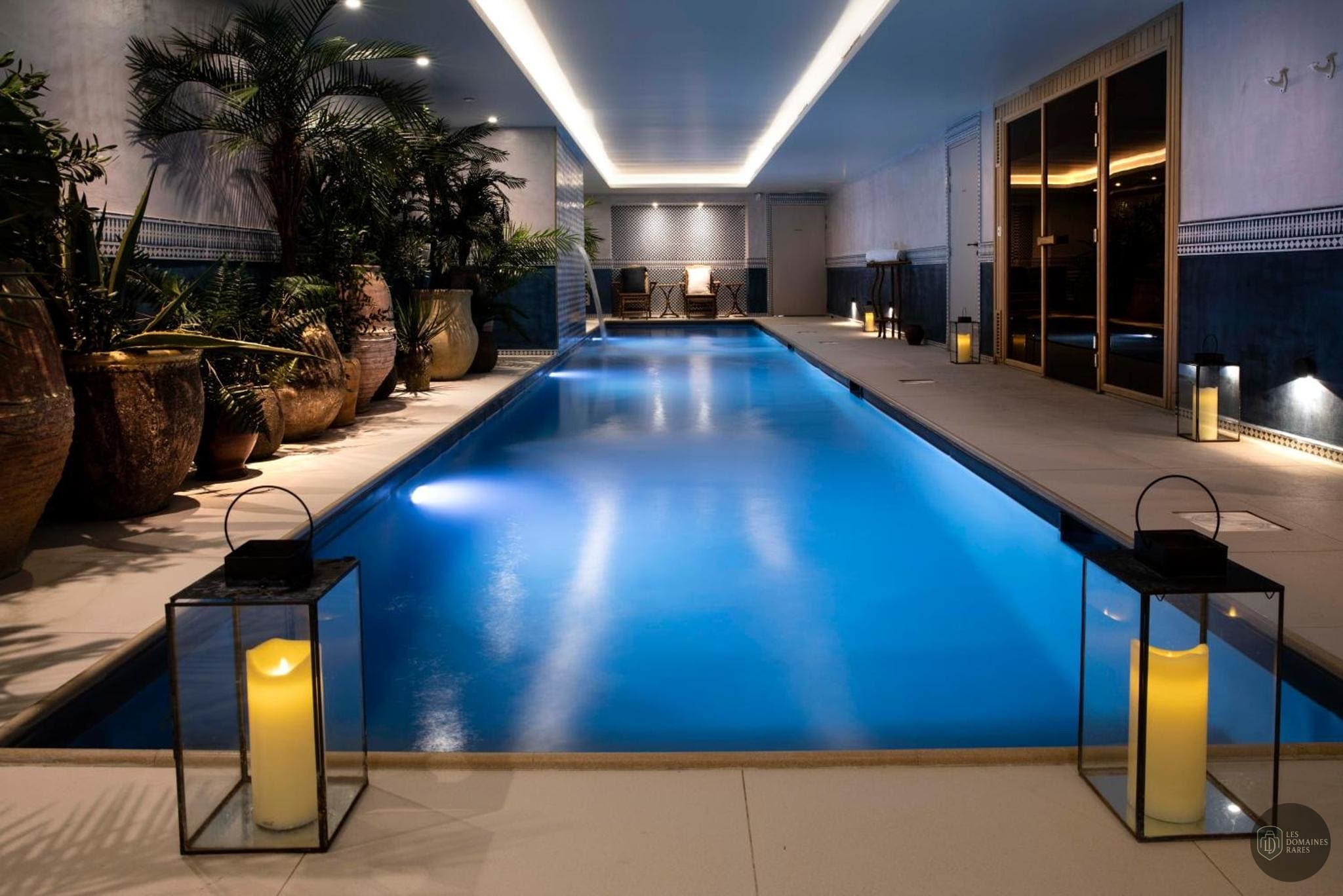 Vue extérieure de l'hôtel Hotel Montecristo à Paris en Île-de-France