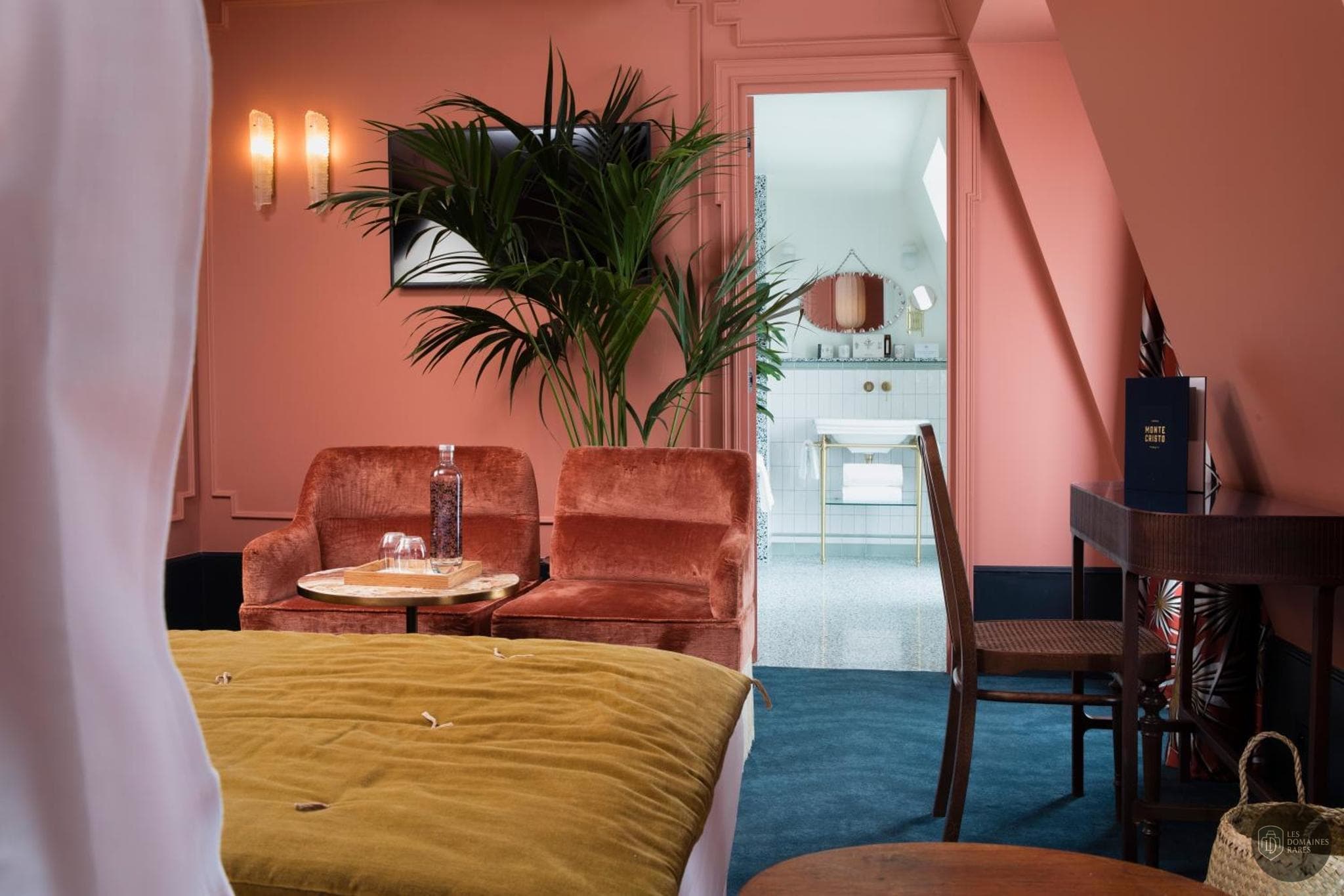 Vue extérieure de l'hôtel Hotel Montecristo à Paris en Île-de-France