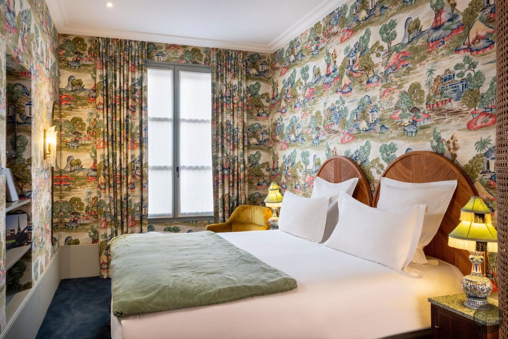 Vue extérieure de l'hôtel Hotel Montecristo à Paris en Île-de-France