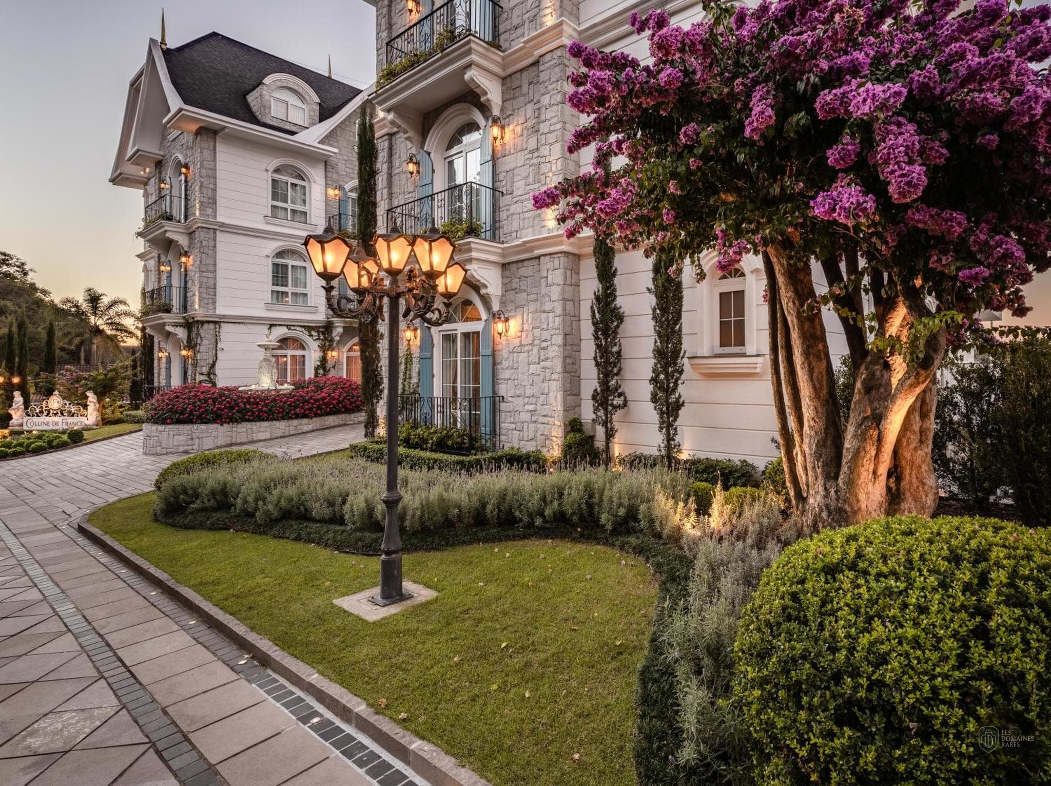 Vue extérieure de l'hôtel Hotel de Digoine en Auvergne-Rhône-Alpes