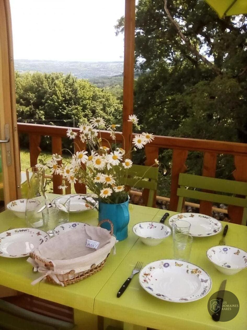 Restaurant de l'hôtel Hotel de France à Viré en Normandie - séminaire vire normandie, france