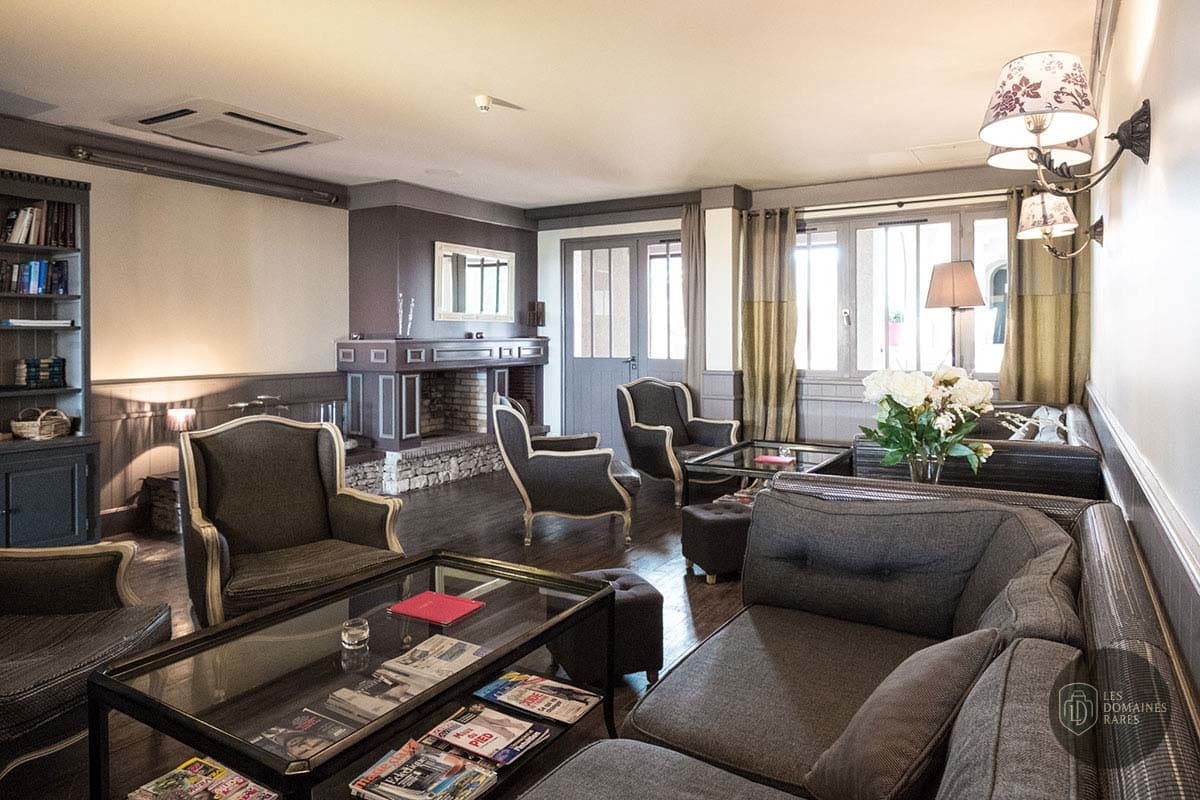 Espace intérieur de l'hôtel Hotel de La Maree à Rivedoux en Nouvelle-Aquitaine