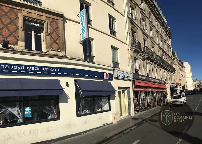 Vue extérieure de l'hôtel Hotel de Lorraine à Longuyon en Grand Est