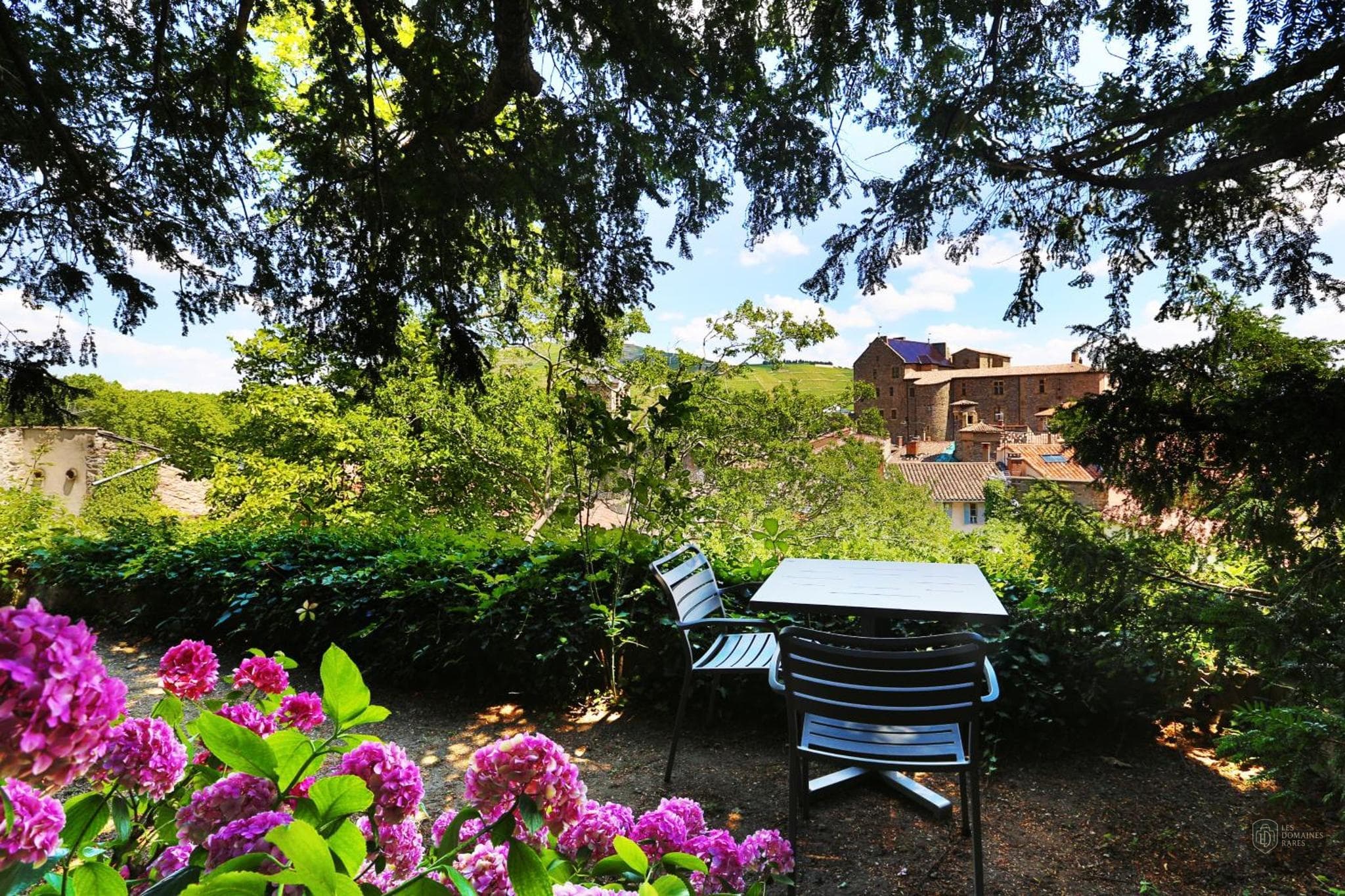 Vue extérieure de l'hôtel Hotel de la Villeon en Auvergne-Rhône-Alpes