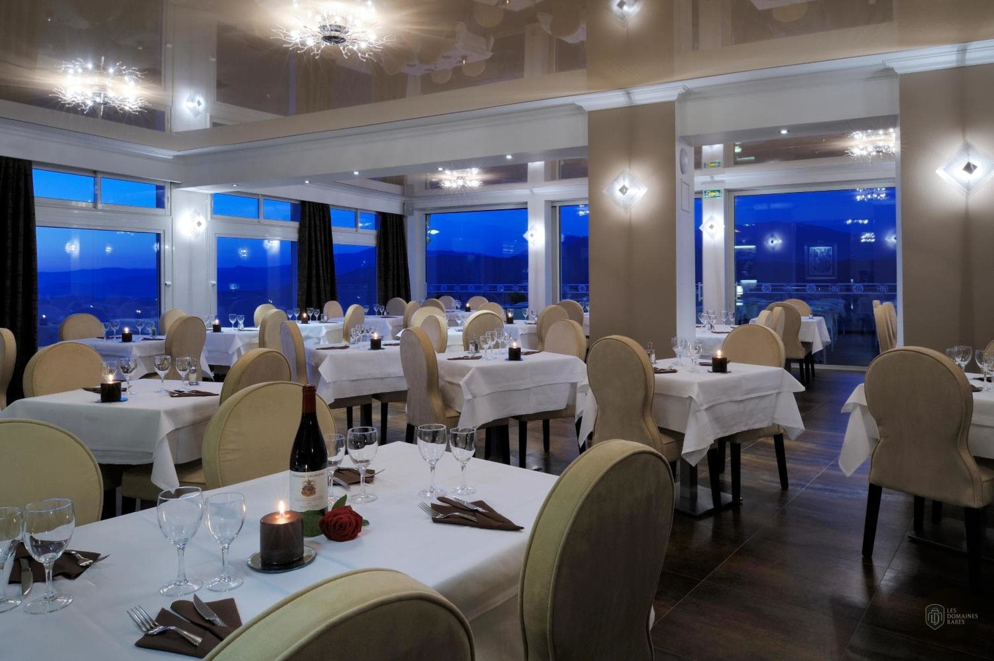 Restaurant de l'hôtel Hotel des Roches à Les en Nouvelle-Aquitaine
