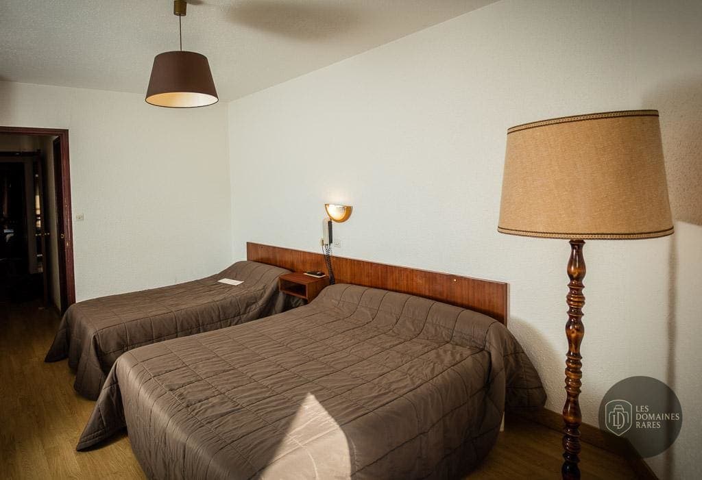 Chambre de l'hôtel Hotel du Commerce à Vaiges en Pays de la Loire