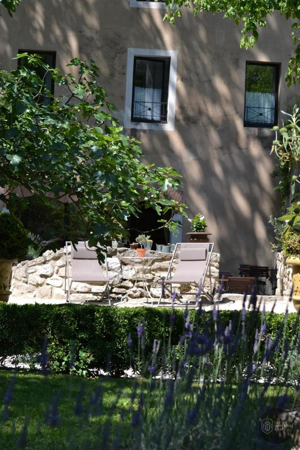 Vue extérieure de l'hôtel Hotel du Poete en Provence-Alpes-Côte d'Azur